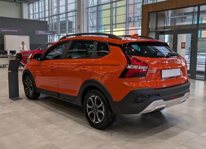 В АВТОВАЗе объяснили, почему в LADA Iskra есть детали с логотипом Renault