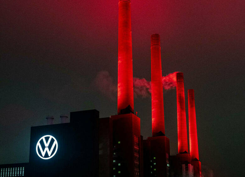 Volkswagen готовится к&nbsp;большой войне: заработать на&nbsp;автомобилях у&nbsp;фрицев уже не&nbsp;выходит