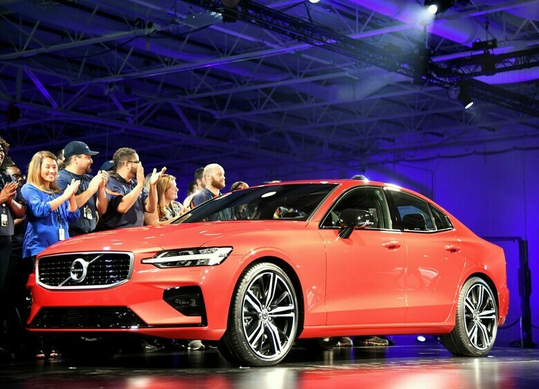 Volvo прощается с седаном S60 ради электрического кроссовера