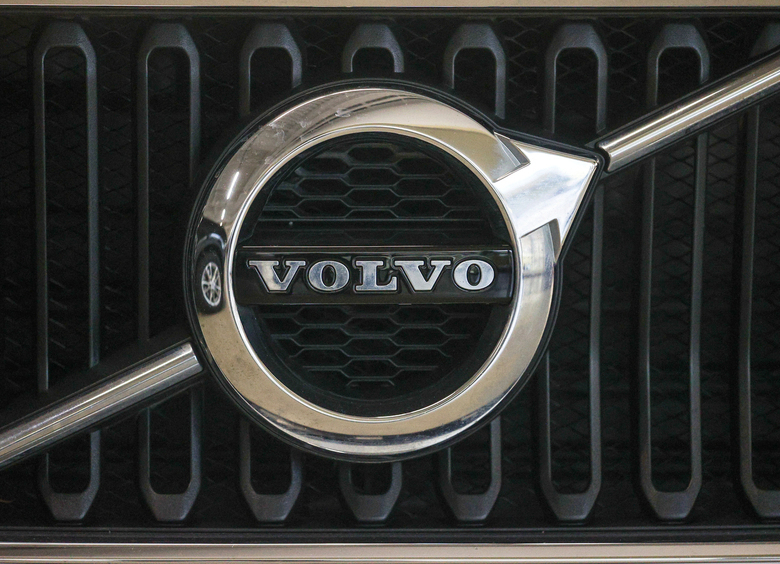 Volvo проведет массовые сокращения сотрудников на фоне падения продаж