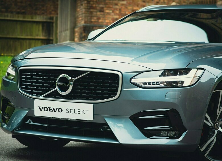 Volvo проводит массовые сокращения сотрудников на фоне падения прибили